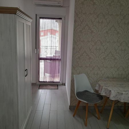 Apartments Aleksic بار المظهر الخارجي الصورة