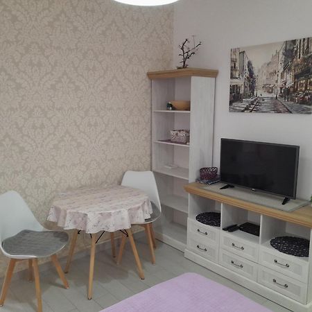 Apartments Aleksic بار المظهر الخارجي الصورة