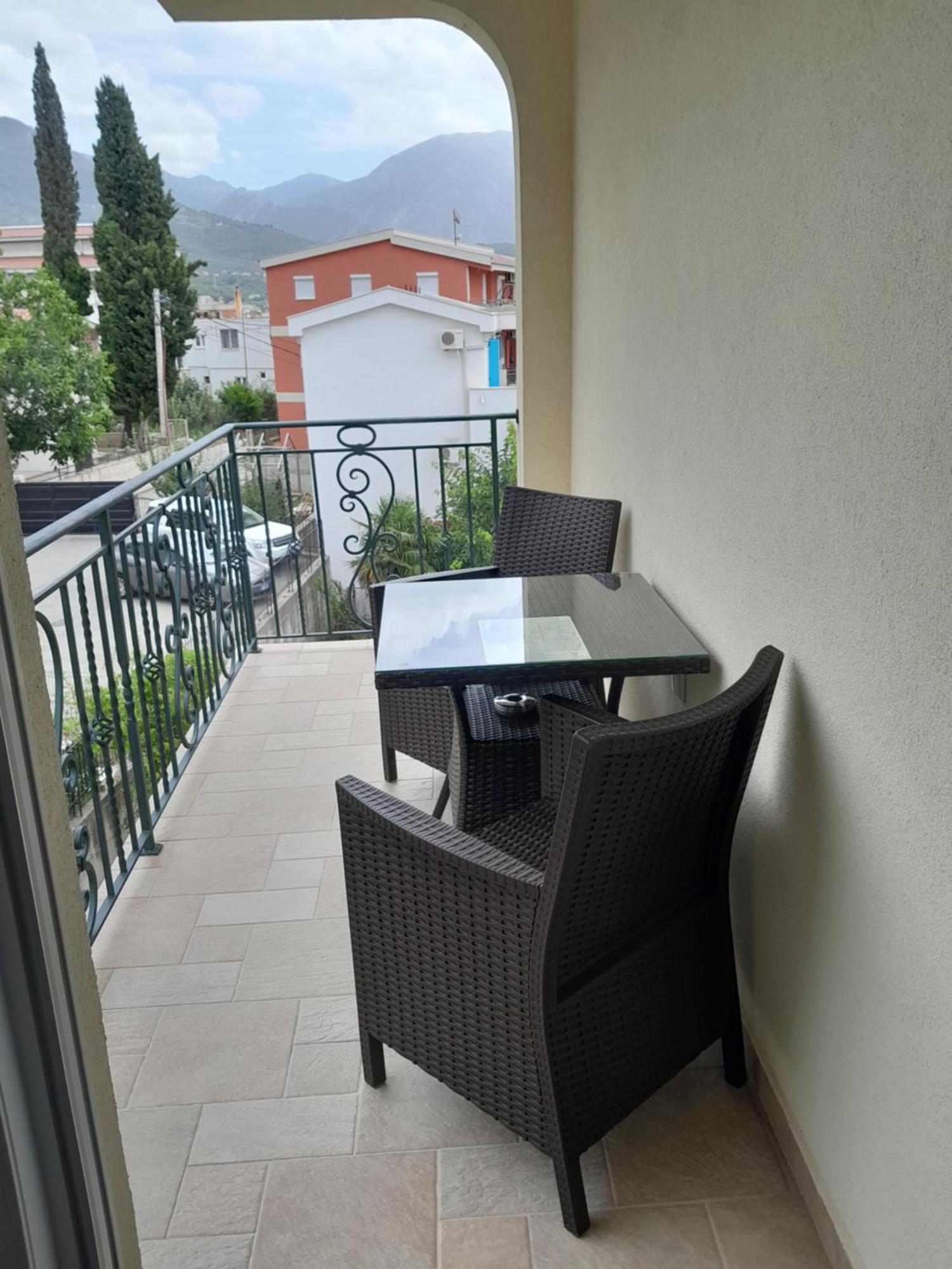 Apartments Aleksic بار المظهر الخارجي الصورة